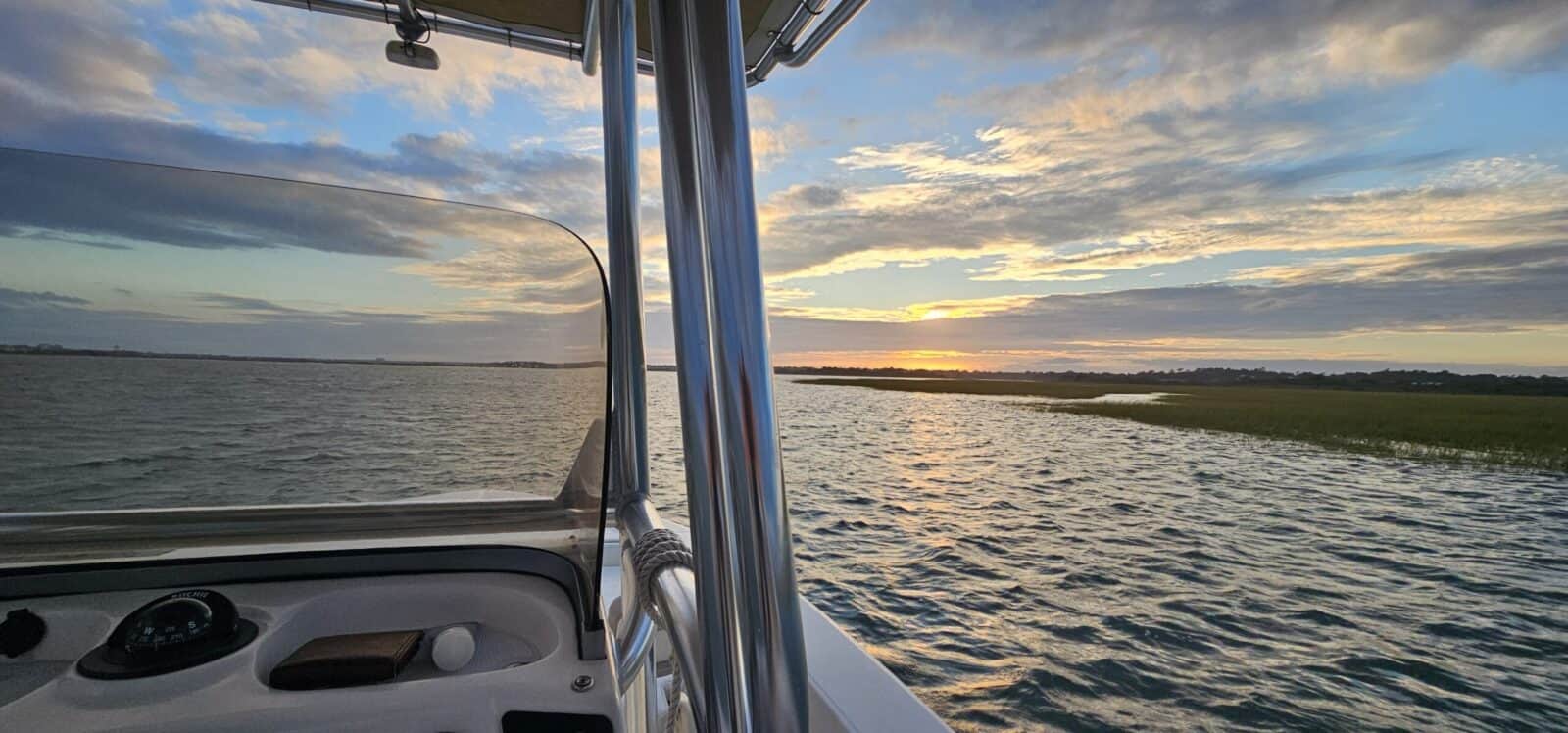 Outdoor life along the water